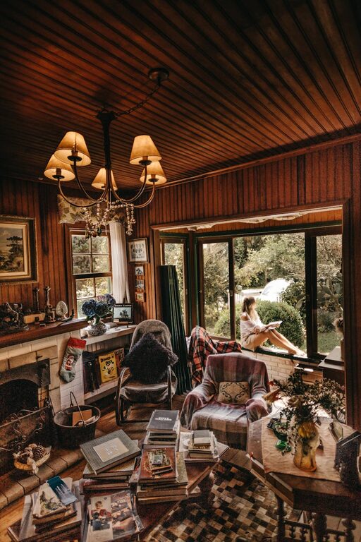 Tips for Creating a Cosy and Inviting Home Environment on a Budget
